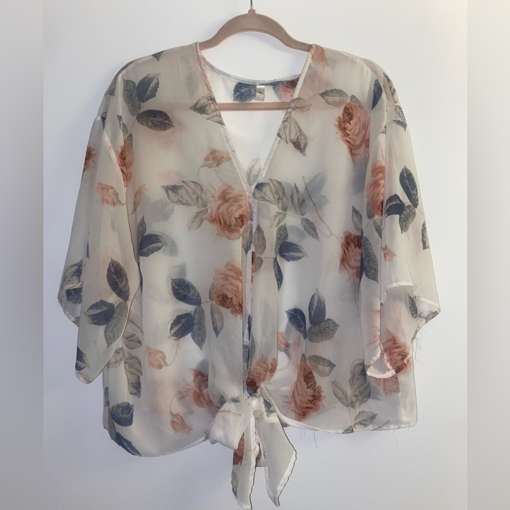 White Floral Chiffon Sheer Butterfly Sleeve Tie Front Flowy Top